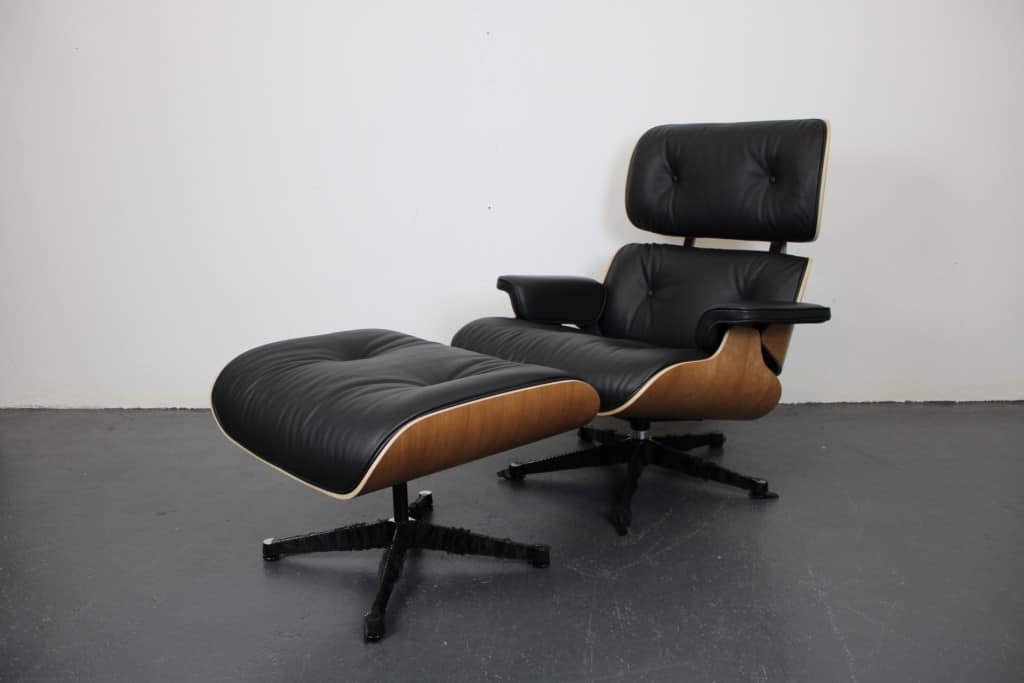 Een goede vriend vloek Vaak gesproken Vitra Eames Lounge Chairs met Ottoman, Kersen, XL | DoDesign