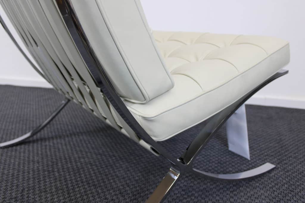 Ramkoers credit Bomen planten Knoll Studio Barcelona Chair, ivoorwit Venezia leder | DoDesign