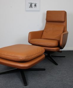 Vitra Grand Relax + Ottoman, Antonio Citterio, Cognac