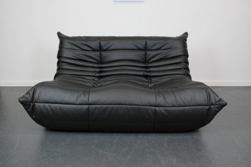 Ligne Roset Togo 2-zits, zwart leer