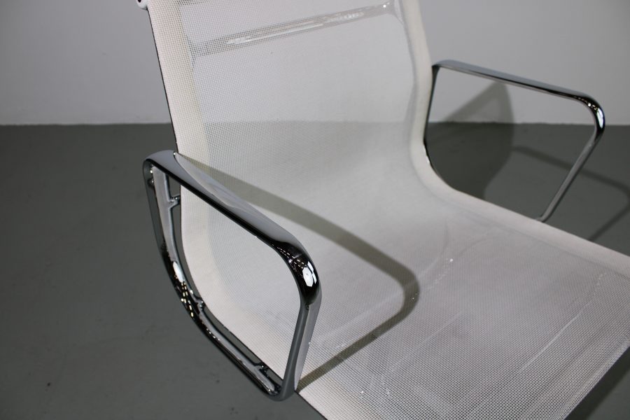 Vitra Eames EA 108 , Chroom, wit Netweave - Afbeelding 5