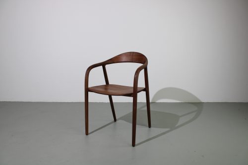 Artisan Neva stoelen, Europees walnoot, volledig hout