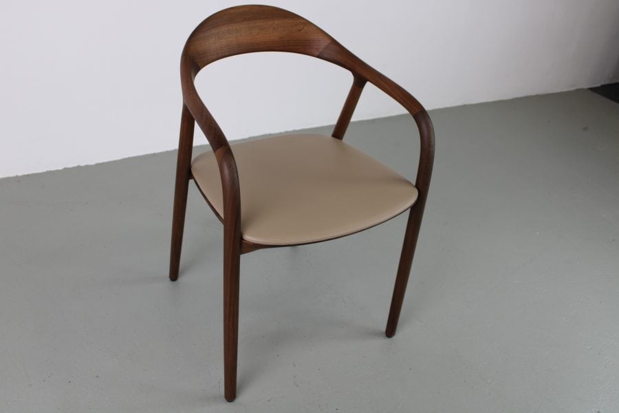 Artisan Neva stoelen, Europees walnoot, Sand leer - Afbeelding 5