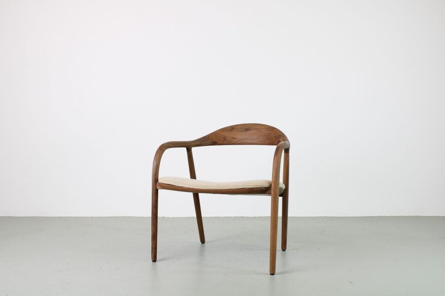Artisan Neva Easy Chair, Amerikaans walnoot