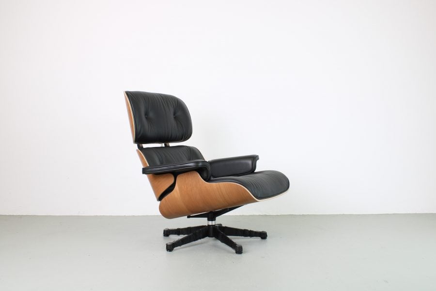 Vitra Eames Lounge Chair met Ottoman, Kersen, XL - Afbeelding 5