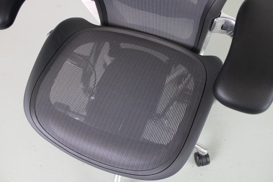 Herman Miller Aeron bureaustoelen, nieuw, aluminium - Afbeelding 8
