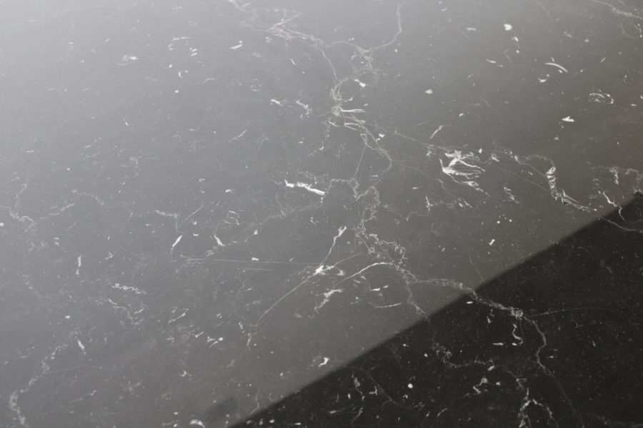 Knoll Saarinen Tulip eettafel nero marquina, zwart onderstel - Afbeelding 6