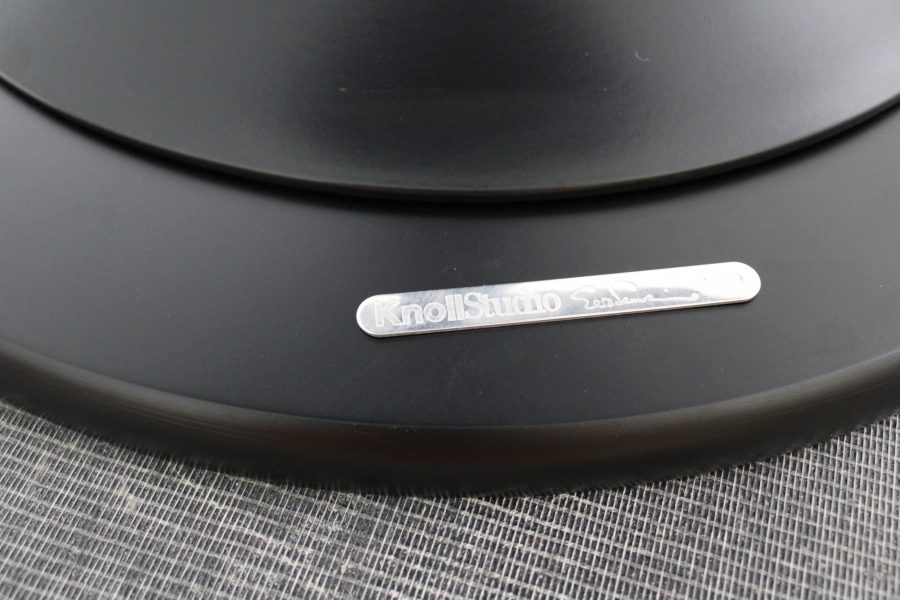 Knoll Saarinen Tulip eettafel nero marquina, zwart onderstel - Afbeelding 7