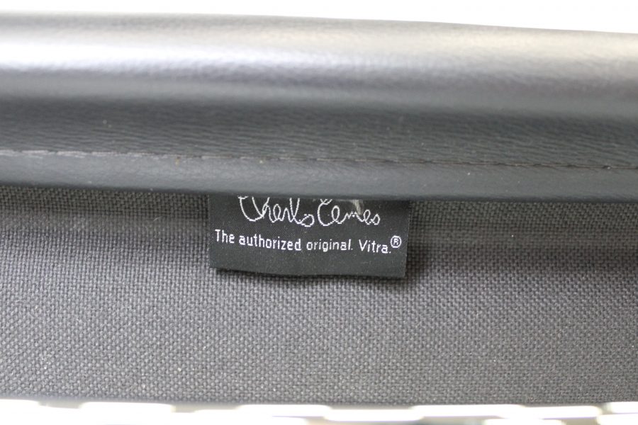 Vitra Eames EA 117, Chroom, Donker grijs leer - Afbeelding 7