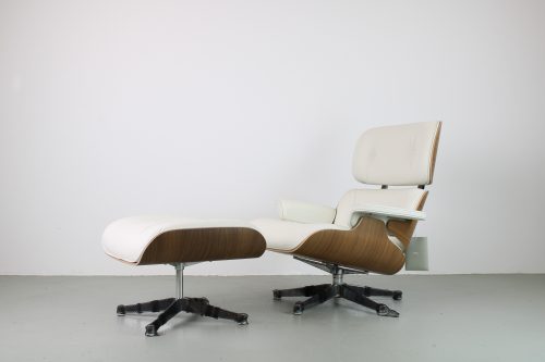 Vitra Lounge Chairs met Ottoman, Noten-wit pigment, Premium leer F wit