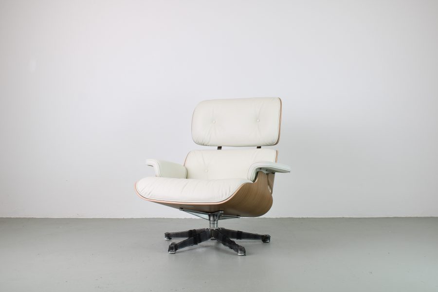 Vitra Lounge Chairs met Ottoman, Noten-wit pigment, Premium leer F wit - Afbeelding 2