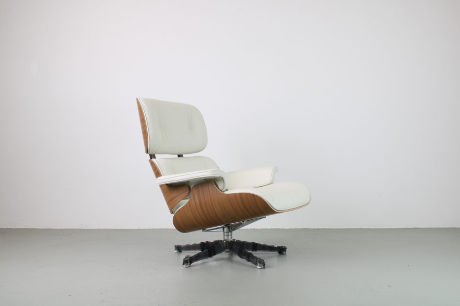 Vitra Lounge Chairs met Ottoman, Noten-wit pigment, Premium leer F wit - Afbeelding 6