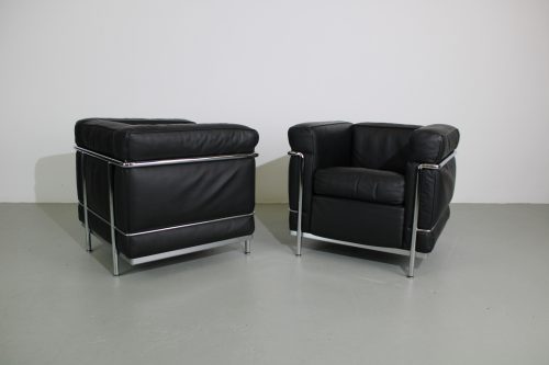 2 Cassina LC 2 fauteuils, zwart leer, gebruikt