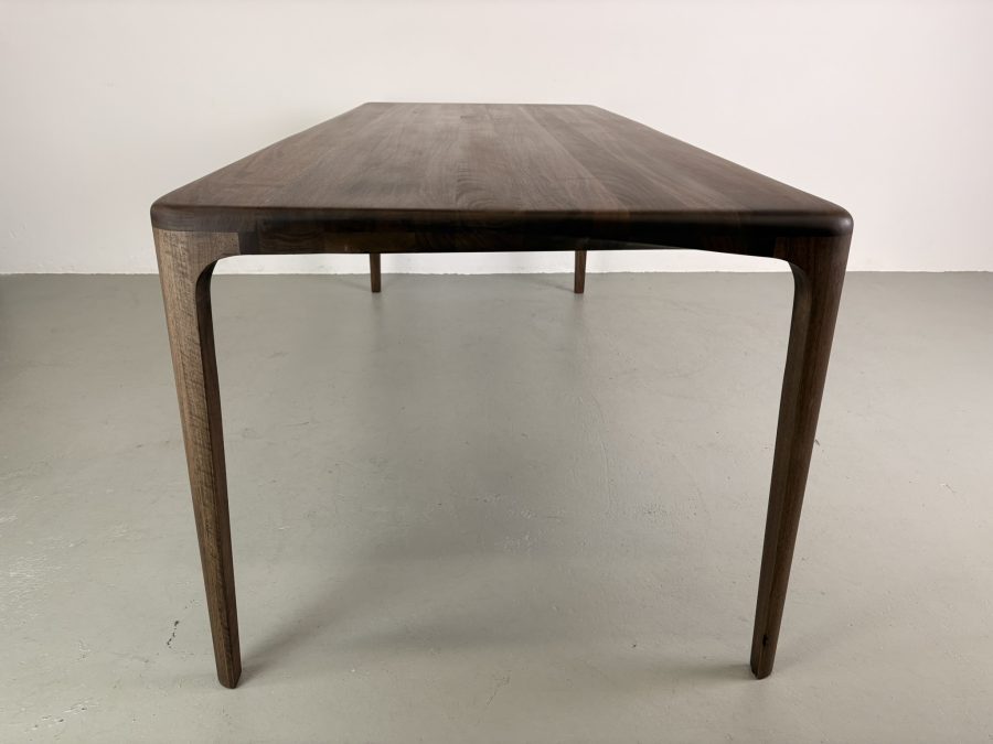 Artisan Twist Craft eettafel, Europees walnoot, 220/90/76