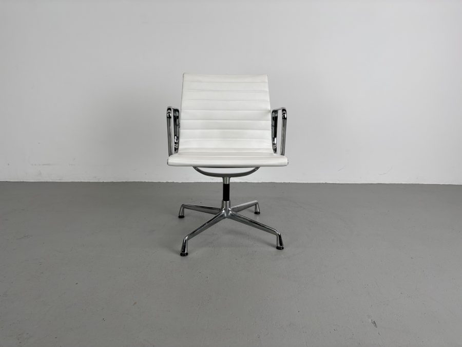 Vitra EA 108, Chroom, Snow White leer - Afbeelding 2
