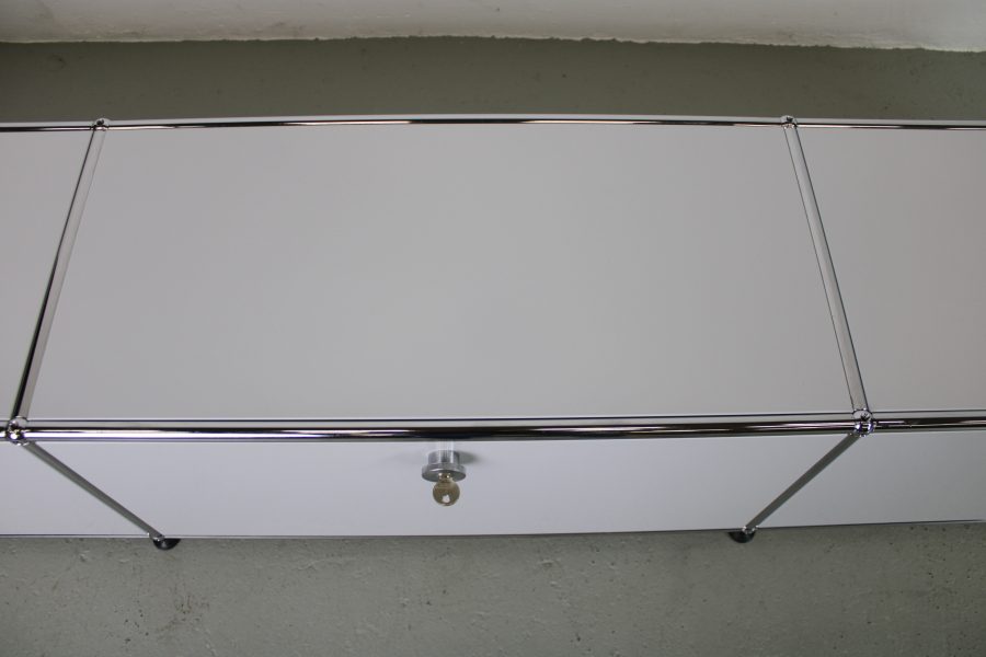 USM Haller lowboard 225/35/35, Light Grey, 3 klepdeuren - Afbeelding 5