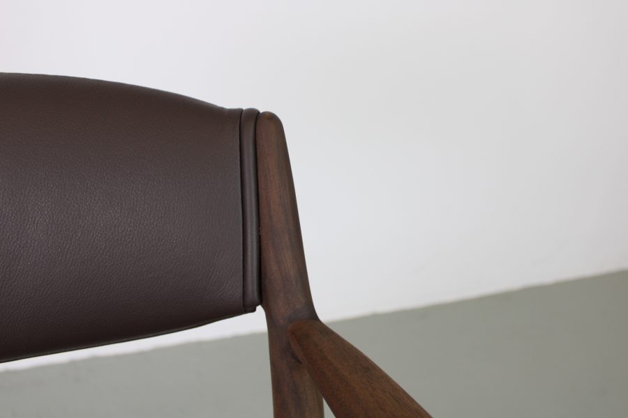 Artisan Nila eetkamerstoel, Europees walnoot, Zenith leer 9015 Testa di Moro - Afbeelding 7