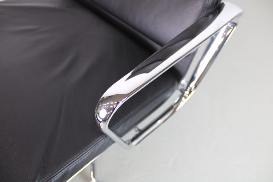 Vitra EA 222 + 223, Chroom, Zwart leer - Afbeelding 6