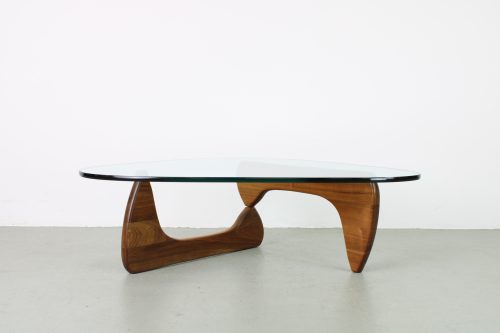 Vitra Noguchi Coffeetable, walnoot